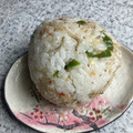 yu228's cooksnap of when they made ししとうとじゃこのふりかけでおにぎりを.
