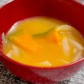 t0mt0mt0m's cooksnap of when they made かぼちゃと玉ねぎの【味噌汁】.