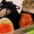 私市ビッキーズ津門巳's cooksnap of when they made 海苔巻おにぎり&とろろごま昆布ゆで玉唐揚.