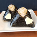 ハッピーまるしぇ's cooksnap of when they made おにぎり、海苔の巻き方.