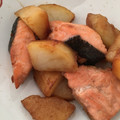 ココアLoveママ's cooksnap of when they made 簡単おかず!!じゃがいもと鮭の炒め物♪.