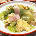 chocoraママ's cooksnap of when they made ☼レタスとベーコンと卵のスピード炒め.