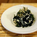 マルんちの丸顔's cooksnap of when they made おつまみ✿しらすとわかめの柚子胡椒和え.