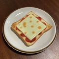 四児のハハ's cooksnap of when they made タバスコとチーズの水玉トースト♪.