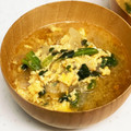 まゆ〜みkaji's cooksnap of when they made ほうれん草とタマネギの卵とじのみそ汁.