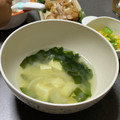 ★ゴンぎつね★'s cooksnap of when they made 豆腐とたまねぎとわかめのみそ汁.