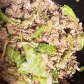 マリアの料理記録日誌's cooksnap of when they made 簡単♪キャベツ椎茸の牛豚合挽肉チャーハン.