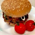 あい♪らんど's cooksnap of when they made 美味し懐かしメンチカツバーガー.