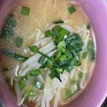 初心者モト's cooksnap of when they made 味噌ラーメン風【もやしスープ】.