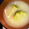mochicoro✿'s cooksnap of when they made ブロッコリーと落とし卵の味噌汁.