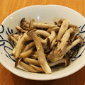 かなりんココりん's cooksnap of when they made 簡単！レンジで♪しめじとえのきのナムル♪.