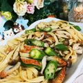 虹色♪︎ちゅーりっぷ's cooksnap of when they made オクラとちくわとしめじのパスタ.
