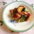 yesmama's cooksnap of when they made ブロッコリーとじゃが芋と鶏もも肉中華炒め.