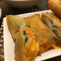 ONE★MAYU★'s cooksnap of when they made 鮭のチーズ春巻き２種.