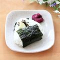 runa10's cooksnap of when they made バターと塩昆布のおにぎり.