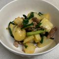 acquastone's cooksnap of when they made 学校給食　ニラじゃが.