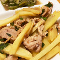 momoppo's cooksnap of when they made 豚肉とじゃがいもとニラのオイスター炒め.