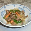 まるすけママ's cooksnap of when they made 牛肉の野菜炒めはワインでお化粧.