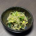 Nilmini's cooksnap of when they made ほうれん草と豆もやしのナムル.