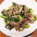 麻's cooksnap of when they made 牛肉と小松菜のにんにく醤油炒め.