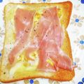 コロタイママ's cooksnap of when they made わさび醤油で♡生ハムのクリチトースト.