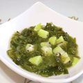 アヒる子's cooksnap of when they made めかぶとキウイ混ぜただけ.