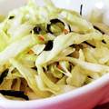 pyonpoco's cooksnap of when they made 激ウマ★塩昆布キャベツ(マヨ).