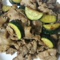 yumeクック's cooksnap of when they made 豚肉とズッキーニの味噌マヨ炒め.