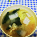ととろ＆めい's cooksnap of when they made 白菜 油揚げ わかめの味噌汁^^.