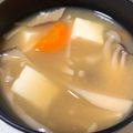 きゃらメル子's cooksnap of when they made 具沢山！きのこ嫌いでも食べれる味噌汁.