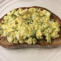 ベティ３'s cooksnap of when they made ゆで卵＆きゅうり☆トースト.
