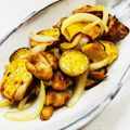 あっこ姉's cooksnap of when they made サツマイモと鶏肉の甘酢醤油バター炒め.