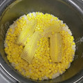 mayutoto's cooksnap of when they made 簡単、美味☆生とうもろこしの炊き込みご飯.