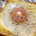 のんちばん's cooksnap of when they made 某コンビニレシピを再現！目玉焼きトースト.
