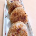 夕飯は６時です's cooksnap of when they made フライパンに絶対くっ付かない焼きおにぎり.