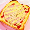 hiromi_ja's cooksnap of when they made 20分で完成！簡単ハム＆チーズトースト！.