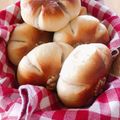 momohitomi's cooksnap of when they made ★HBで胡桃パン★クリチ＆こしあん入り★.