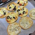 siomamakam's cooksnap of when they made 簡単＊餃子の皮でクリスピーピザ.
