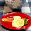 クックみゅーみゅー's cooksnap of when they made 甘塩鮭焼にタルタルソースをかけて♪簡単.
