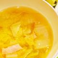 hiromi_ja's cooksnap of when they made 白菜とベーコンのコンソメみそ汁.