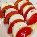 やよい・M's cooksnap of when they made トマトとモッツァレラのカプレーゼ.