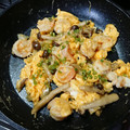 kurolabu428's cooksnap of when they made エビとグリーンピースの卵炒め.