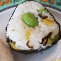 ★☆ayumin☆★'s cooksnap of when they made たくあんと塩昆布と枝豆のおにぎり.