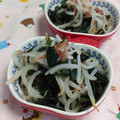 赤い電話's cooksnap of when they made 簡単一品！もやしとワカメの梅肉和え.