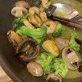 クック26PAK7☆'s cooksnap of when they made 5分で簡単！きくらげとえびのアヒージョ.