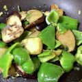 milsalud's cooksnap of when they made なすとピーマンと大葉の味噌炒め.