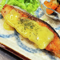 yuki★haru's cooksnap of when they made 鮭ムニエルに☆ちょい甘カレーマヨソース.