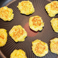 みゆちゃんママちゃん's cooksnap of when they made 離乳食中期後期さつまいもとお豆腐のおやき.