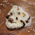 chikinda's cooksnap of when they made 塩昆布とおかかクリームチーズのおにぎり.