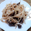 ポニーリボン's cooksnap of when they made 簡単！ヒラタケともやしの塩コショウ炒め.